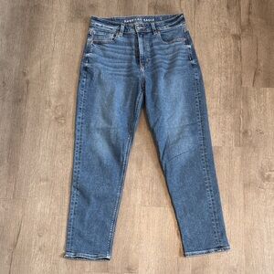 American Eagle Outfitters Stretch Mom Jean